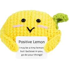 1个可爱针织柠檬玩具：绝佳的陪伴，随时随地为您带来笑容，传递积极能量！这款可爱的针织柠檬不仅是毛绒玩具，更是一张充满正能量的卡片，鼓励您乐观地拥抱生活。 - 彩色 - 查看 1