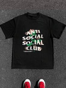 A Blooming Rose Intertwines With Striking Anti-Social Club Slogans, Symbolizing The Tension Between Loneliness And The Yearning For Beauty. Men's 100% Cotton Printed T-Shirt - 黑色 - 查看 6