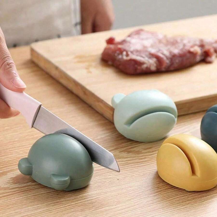 Cartoon Frog Sharpener, Quick Kitchen Knife Sharpener, Sharpening Tool For Knives And Scissors, Handy Kitchen Tool. Manual Tool, Convenient And Practical. Restores Dull Blades, Kitchen Tool, Kitchen Supplies, Kitchen Accessories, Household Kitchen Items.