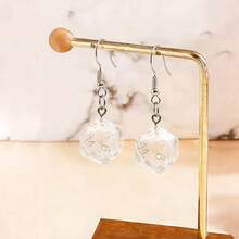 一对独特的卡通骰子造型耳环 - 半透明彩色亚克力吊坠，男女皆宜，适合日常佩戴和派对，个性十足的耳环 - 白色 - 查看 7