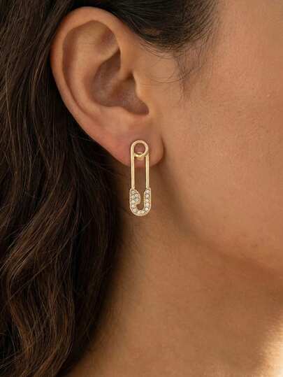 一对几何造型回形针耳环，嘻哈风格，适合街头和日常佩戴