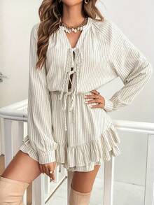 Damen gestreifter Muster Casual Elegant Bindeband Langarm Hemd und Elastische Taille Rüschen Saum Shorts Set, geeignet für Strand, Urlaub und Alltag, Frühling/Sommer - Aprikosenfarben - Übersicht 1