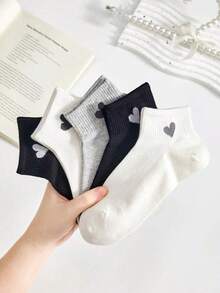 3/6 双装女士百搭短袜，黑、白、灰三色可选，简约设计，饰有小爱心图案，面料柔软透气，可爱百搭，适合日常穿着。 - 彩色 - 查看 2