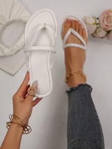Women's Flip Flops, Casual Street Style Flat Sandals, Solid Color Outdoor Slip-On Beach Slippers, Spring/Summer New Arrival Thong Sandals, Round Toe Flat Slippers, Beach Lace-Up Sandals For Home & Beach - White - View 3