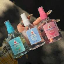 1瓶100毫升空气清新喷雾，石榴山茶花香型，持久留香，清新空气，适合居家、朋友、情人节礼物、浪漫婚礼及家庭使用。 - 多色 - 查看 10