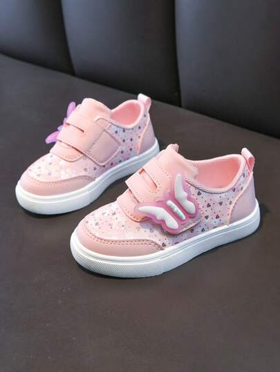 A Pair Of Cute Girls' Board Shoes For Girl, Spring And Autumn Children's Sports Shoes, Lightweight Girls' Board Shoes For Girl Aged 1 To 6, And Princess Shoes Suitable For All Seasons