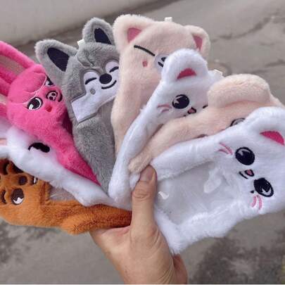 Ví đựng thẻ hình động vật được fan SKZ KPOP-STAY yêu thích, có thể đựng ảnh, thẻ tín dụng và thẻ xe buýt. Đây là một chiếc ốp bảo vệ thẻ tín dụng tuyệt vời.