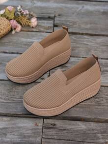 Zapatos de plataforma sin cordones para mujer, zapatos de cuña gruesa de unicolor, zapatos oscilantes cómodos con suela gruesa, zapatos elevadores versátiles de uso casual para todas las estaciones, uso diario de moda (disponibles en varios colores) - Caqui - Ver 6