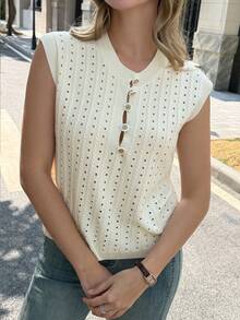 女士时尚无袖圆领针织上衣，镂空设计，适合夏季穿着 - 杏色 - 查看 1