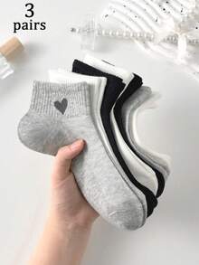 3/6 双装女士百搭短袜，黑、白、灰三色可选，简约设计，饰有小爱心图案，面料柔软透气，可爱百搭，适合日常穿着。 - 彩色 - 查看 6