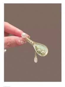 Rose Pipa Hair Clip, New Chinese Style Niche Side Bangs Clip, Creative Retro Hair Accessory - View 3