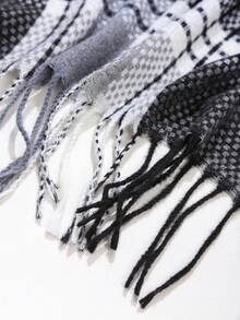 1pc Versatile Faux Cashmere Scarf, Warm And Elegant For All Seasons, Soft And Comfortable Material, Excellent Faux Cashmere Technology, Great Value, Suitable As Beach Towel, Home Essential, Best Gift For Men And Women, Mom's Favorite - Black - View 3