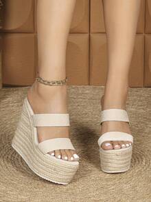 女士时尚高跟凉鞋，草编材质，单带设计，后跟带扣，经典圆头，绳底，厚底坡跟，夏季户外风格，常规版型，杏色女士凉鞋，性感露趾露跟，沙滩凉鞋 - 杏色 - 查看 3