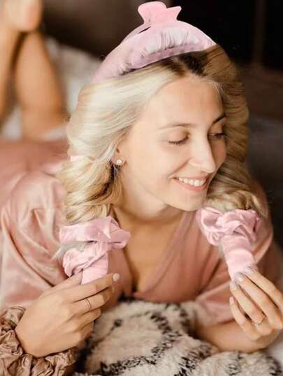 4個 ノーヒート ヘアカーラー、女性用シルクリボンカーラー 寝ながらカール、ヘアクリップとヘアバンド付きスタイリングツールセット、熱を使わずにウェーブヘアスタイルを作れる
