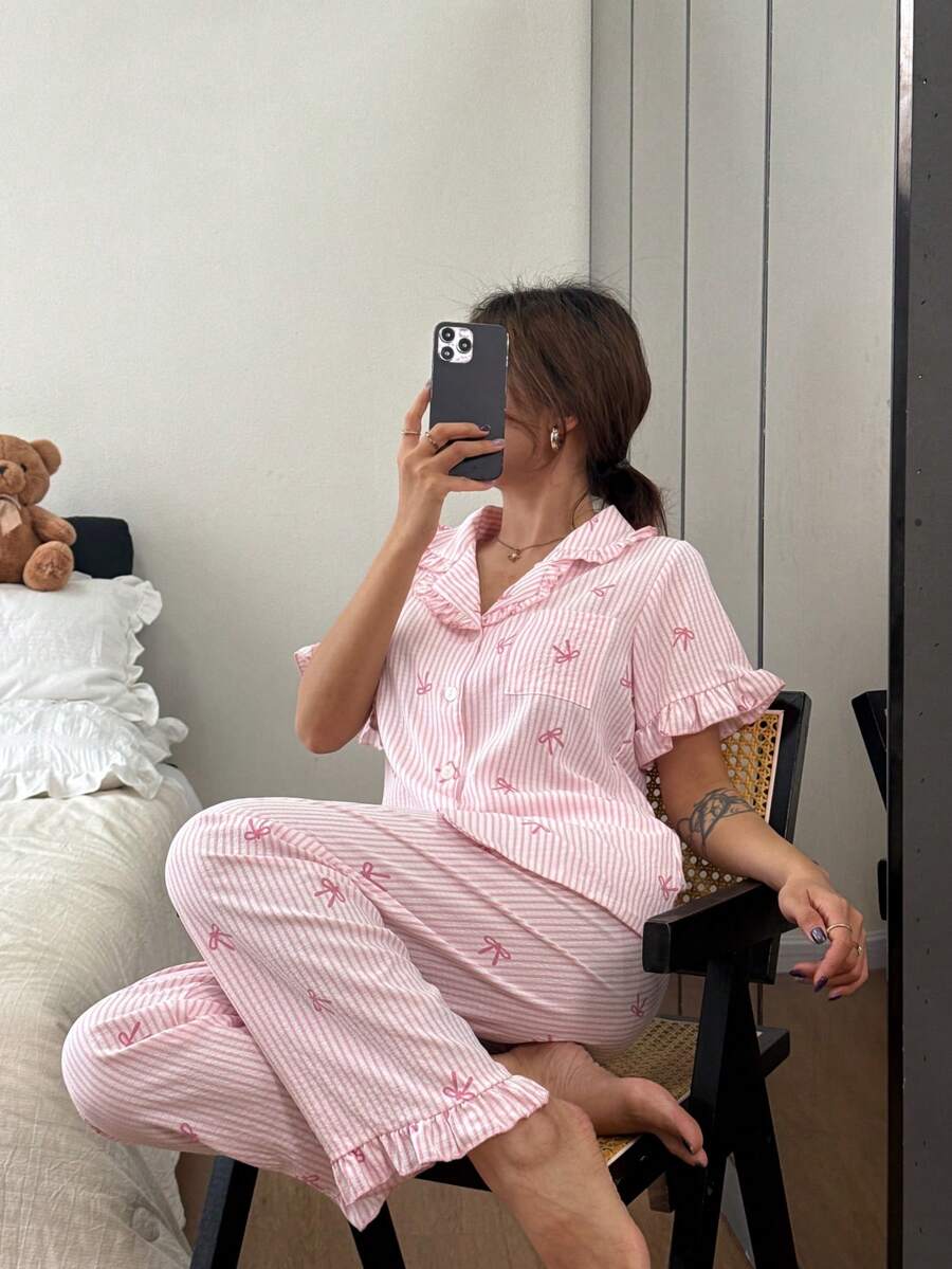 Dreamivo 情人节荷叶边条纹蝴蝶结睡衣套装，短袖上衣和长裤，轻薄睡衣 - 粉色 - 查看 1