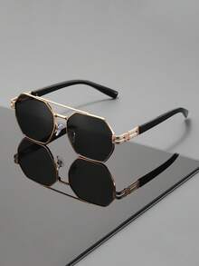 一副男士光滑金色不对称时尚眼镜，金属材质，防晒，酷炫都市风格，日常通勤款 - 彩色 - 查看 2