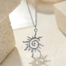 1件简约不锈钢太阳吊坠项链，创意不对称螺旋设计吊坠，波西米亚风格饰品，时尚颈链，适合夏季佩戴及日常休闲穿着，最佳礼品之选 - 銀色 - 查看 2