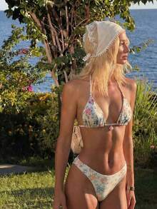 两件套女士碎花比基尼套装 - 三角吊带贝壳吊坠泳衣上装，高腰丁字泳裤，可爱夏季沙滩度假泳装 - 彩色 - 查看 1