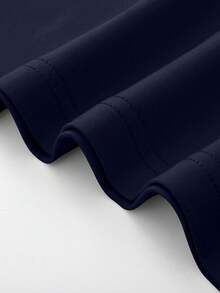 男士印花T恤，沙滩夏季休闲装，宽松短袖。这款男士T恤风格休闲，充满度假气息，非常适合海滩度假以及日常穿着。 - 藏蓝色 - 查看 4