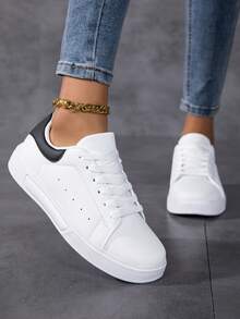 女士黑白系带滑板鞋，休闲运动鞋 - 黑與白 - 查看 3