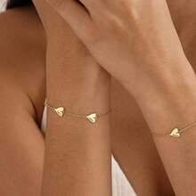 Personalized Heart-Shaped Name Bracelet, Customized Letter Bracelet, Women's Charming Gold Bracelet, Birthday Gift, Mother's Gift, Christmas Personalized Gift, Anniversary Gift - Multicolor - View 5