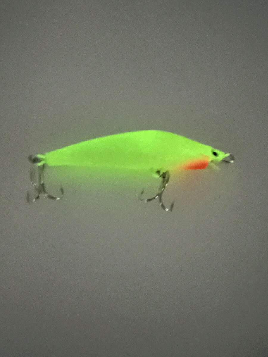 1pc 8cm/8g Luminous Minnow Fishing Lure, Floating Freshwater Bait For Night Fishing Perch, Bass, Crappie - Green - View 1