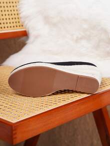 波西米亚风坡跟鞋，编织厚底坡跟鞋 | 优雅通勤，舒适休闲纯色奢华街头俱乐部复古编织坡跟鞋 | 天鹅绒质感，优雅增高，适合海滩、节日、婚礼、度假等各种场合，四季皆宜 - 黑色 - 查看 9