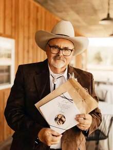 Khăn tay cưới in ảnh theo yêu cầu: Quà tặng, Quà tặng mẹ cô dâu, Quà cưới cho bố mẹ, Quà lưu niệm cưới, Khăn tay cưới, Quà tặng, Quà tặng bố chú rể - Nhiều màu - Xem 6