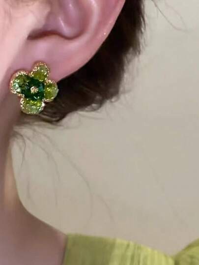 1对浪漫法式花卉梦幻耳环，灵感源于自然，散发甜美夏日气息（以实物为准）