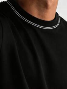 男士休闲短袖T恤，日常穿着，休闲通勤皆宜。 - 黑色 - 查看 4