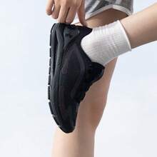 Women's New Cushioned Lightweight Training Sneakers - Black - View 4