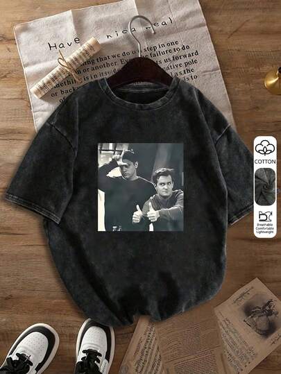 Plus-Size Women's Summer Simple Everyday Loose Washed Cotton Round Neck Short-Sleeved T-Shirt With Retro Friend Pattern, Casual And Comfortable, Plus-Size Black Top.