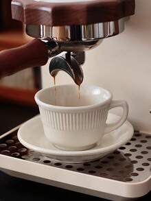 Bộ tách và đĩa cà phê màu trắng tinh khôi, tối giản, sang trọng, họa tiết sọc nổi, thích hợp cho pha chế latte art, uống nước văn phòng, cappuccino latte cao cấp, đĩa tráng miệng/trái cây thanh lịch, phù hợp cho nhà hàng, phòng khách, quán cà phê, tiệc tùng, làm quà tặng. - trắng - Xem 6