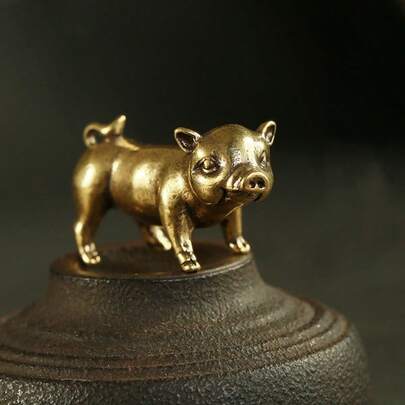 Brass Pig Home Decor: Adorable Brass Pig Statue For Home Decoration - No Electricity Required - Suitable For Living Room & Office - Perfect Gift For Animal Lovers & Home Decor Enthusiasts
