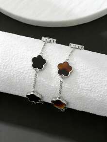 2 piezas Conjunto de pulseras con cadena de trébol clásico en negro y blanco, regalo de cumpleaños de moda minimalista - Blanco y Negro - Ver 10