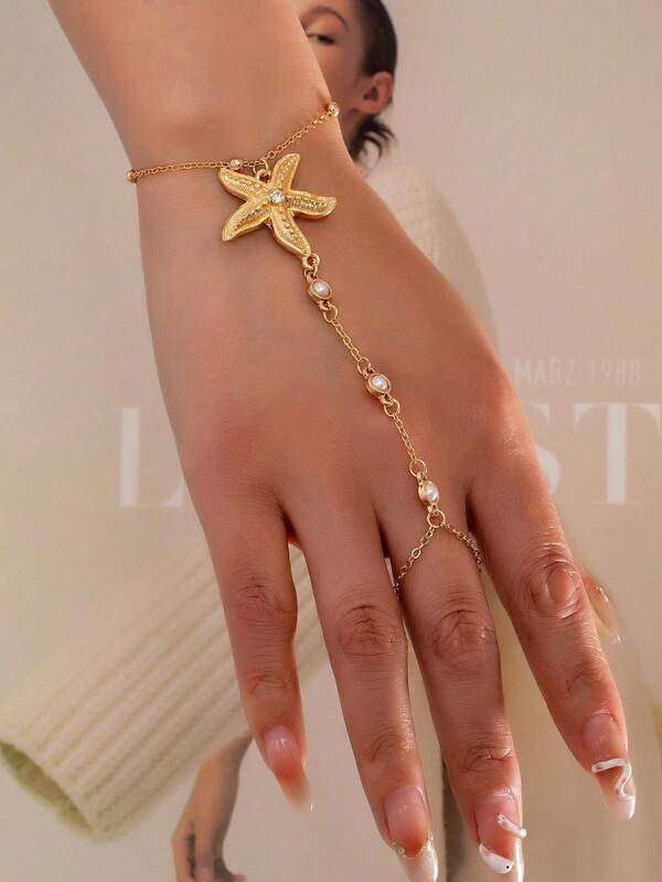 1 Piece Minimalist & Stylish Starfish Faux Pearl Finger-Connected Bracelet Cuff – Adjustable Design, Daily Accessory For Women. A Ocean-Themed Adornment, Perfect For Holidays, Beach Parties, And More.