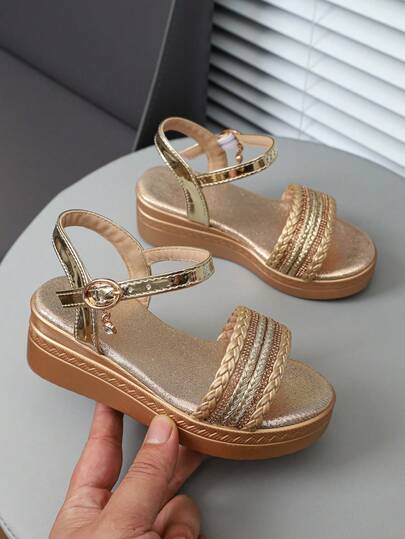 女童编织带坡跟凉鞋，金色金属踝扣露趾公主裙派对鞋