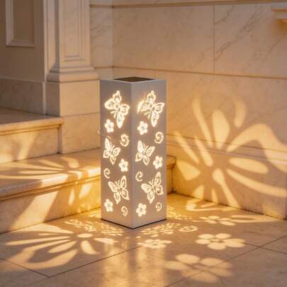 Lámpara de proyección calada con diseño de mariposas | Lámpara de jardín exterior con energía solar Lámpara de pie atmosférica para interiores Lámpara decorativa romántica de luces y sombras Luz nocturna impermeable
