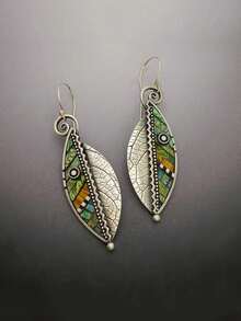 1 Pair Vintage Bohemian Silver Plated Abstract Rainbow Leaf Saw-Tooth Shape Faux Wooden Hoop Earrings For Women - 彩色 - 查看 5