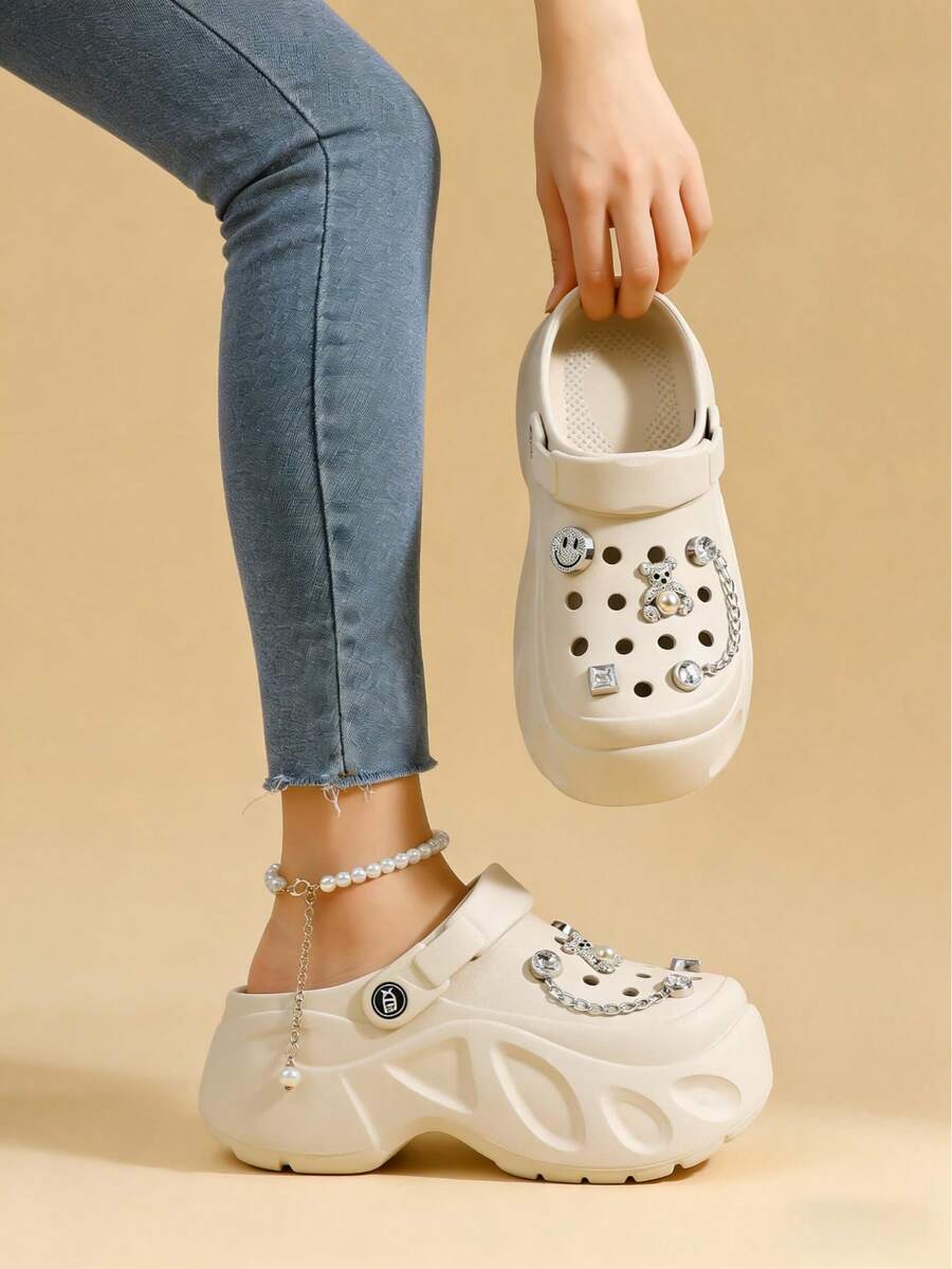 Sandalias con suela gruesa y huecas,  2026 Calzado de mujer para primavera/verano, Sueco mujer, EVA, plataforma, correa abatible, charms, suela ligera,Sandalia mujer Eva Suave Punta Redonda Sin Cordones Plataforma Decoración Personalizada Estilo Casual Para Playa/Casa Zuecos,Sandalias con suela gruesa y huecas, de moda para fiestas de jardín, casual y lindo, diseño de dibujos animados en EVA, para playa y exterior