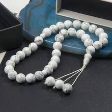 33颗10毫米天然白色绿松石珠手链，男女皆宜，精美礼盒包装，理想的斋月礼物 - 白色 - 查看 6