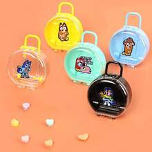 Bluey 1个新款热销卡通动漫多色迷你拉杆箱收纳盒敦煌风格PVC软橡胶防尘盒DIY首饰小物包装收纳礼品套装生日礼物新年礼物（随机款） - 彩色 - 查看 2