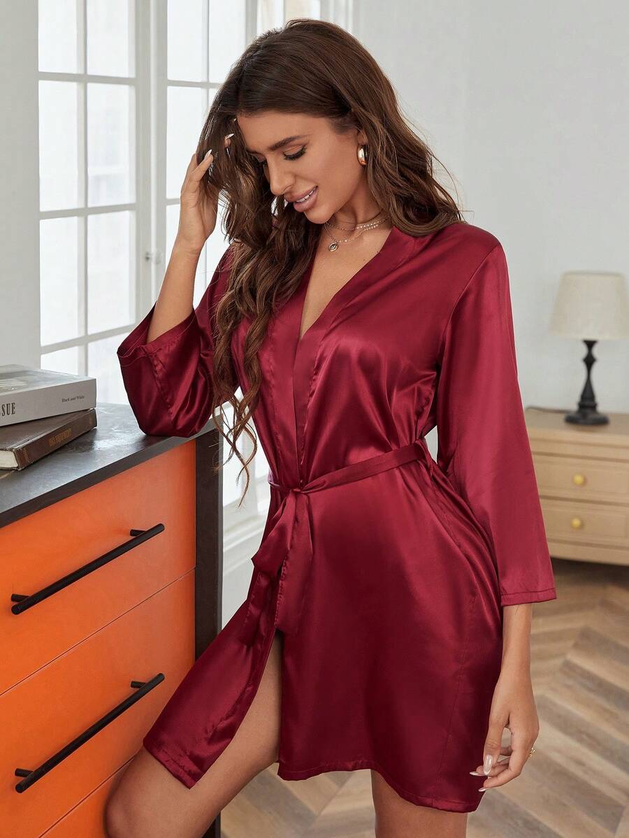 Áo ngủ satin thắt eo, kiểu dáng mở phía trước, Luxeloungewear, Thu Đông. - Màu Đỏ Sâu - Xem 1