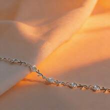 1件S925银玫瑰设计手链，优雅精致，适合日常佩戴，是送给爱人的精美礼物。 - 銀色 - 查看 3