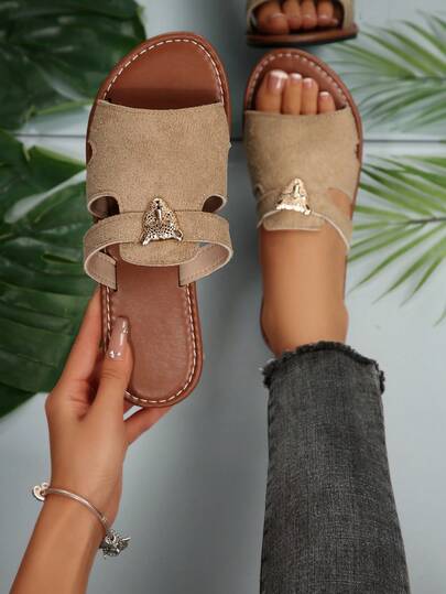 Khaki Flat Slippers For Women, Metal Leopard Head Buckle Decor, Suede Vamp, Open Toe, Slip-On, Fashion Summer New Elegant Casual Versatile Ladies Flat Sandals