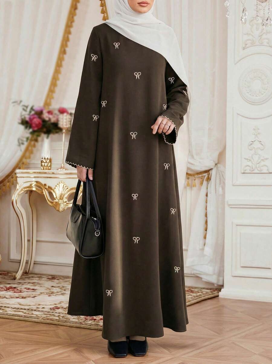 Solessence OENY | 优雅女士长款雪纺卡夫坦连衣裙,长袖,饰以精致蝴蝶刺绣,休闲圆领款式 - 咖啡棕 - 查看 1