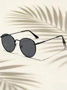 1副复古椭圆形金属框男女通用太阳镜，非偏光（黑色，棕色） - 彩色 - 查看 7