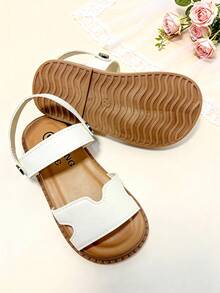 1 Pair Beige Children's Sandals, Girls' Summer Sandals, Open Toe Flat Sandals, Fashionable White Hollow Double Strap Hook And Loop Style, Suitable For Banquets, Gatherings, Parties, Weddings, Vacations - Beige - View 6