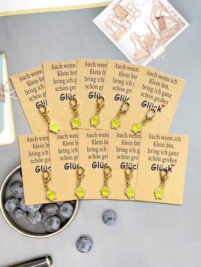 1/5/10件装可爱黄色小鸡派对钥匙扣礼盒套装 - 可爱的迷你幸运小鸡搭配励志幸运卡，是男女皆宜的理想礼物，可用于装饰背包、零钱包和车钥匙，适合生日、节日、复活节、母亲节、父亲节、毕业典礼、婚礼、返校季、友谊日等各种场合，也是家庭和派对回礼、感谢礼品的完美之选。