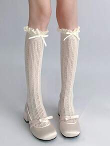 1 đôi tất cao đến đầu gối dành cho nữ, có ren, họa tiết bướm, xếp ly và lưới khoét lỗ. - Nhiều màu - Xem 1